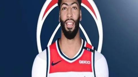 丹尼斯·劳离世：曼联“三巨头”传奇谢幕